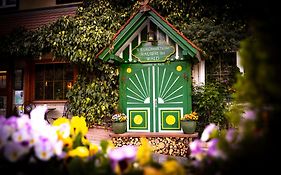 Hotel Restaurant - Häuserl im Wald Graz